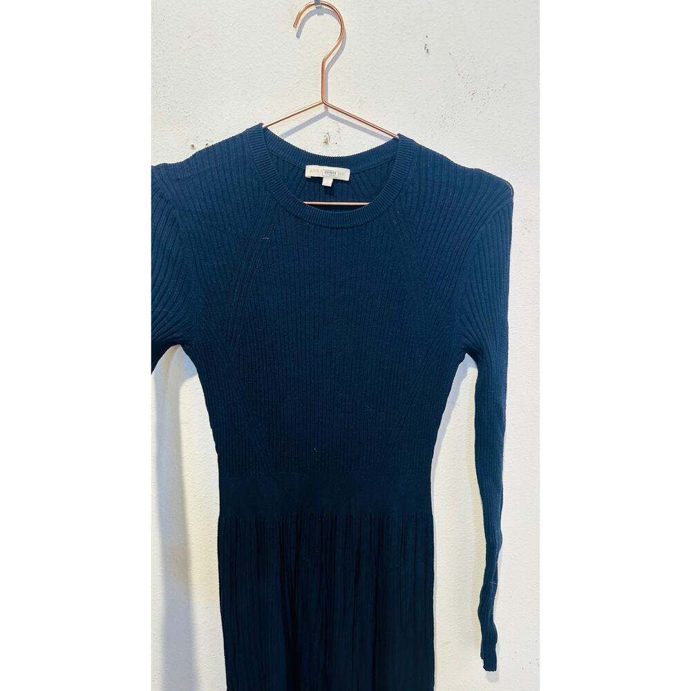 ANN MASHBURN Navy Blue Addie Long Sleeve Crew Neckline Sweater Dress sz Small - Picture 6 of 14